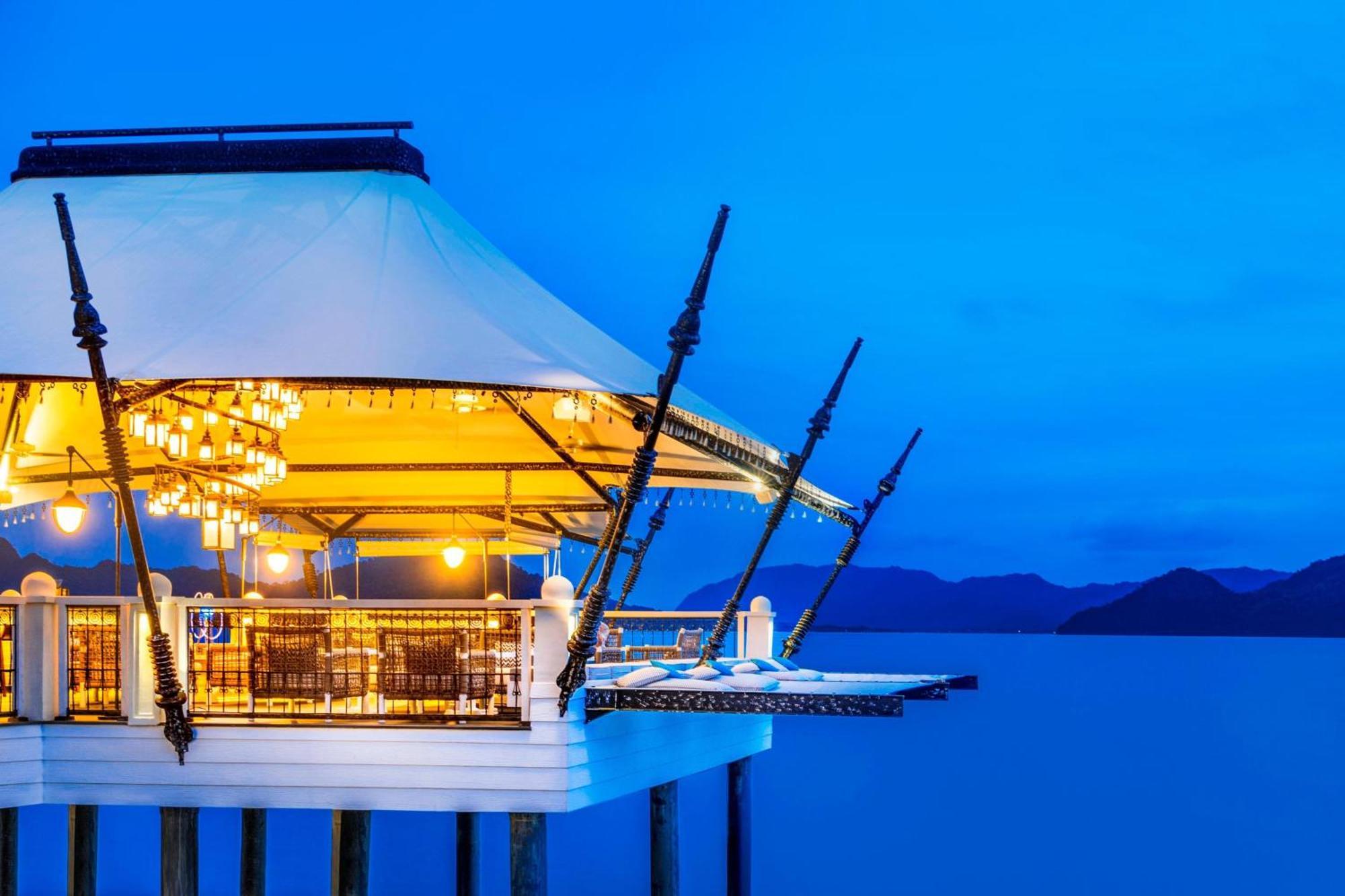 Hotel The St. Regis Langkawi Kuah Exterior foto